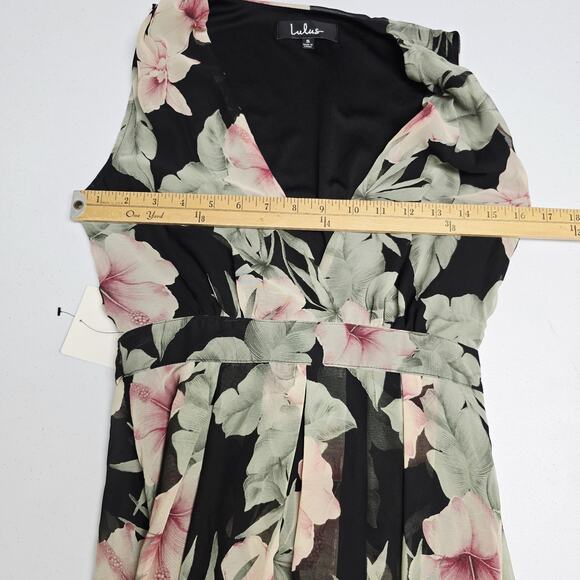 Lulus Maxi Dress Small Womens Love Interest Black Floral Flowy V-Neck Lined NWOT - Picture 13 of 16